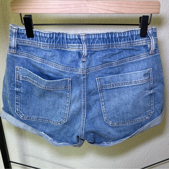 AE Dreamy Drape Stretch Denim Easy Shortie - Picture 4 of 5